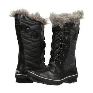 SOREL TOFINO II FUZZY WINTER BOOTS • SZ 6.5